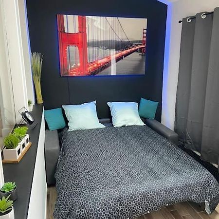 Appartement Cosy Avec Jardin En Centre-Ville Перос-Гирек Екстериор снимка